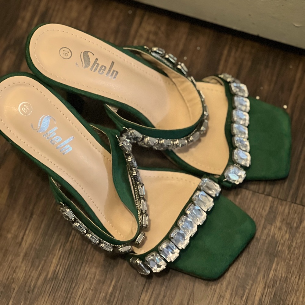 Heel slippers